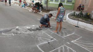 Confecção do tapete de Corpus Christi